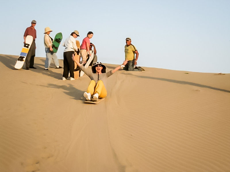 Full day Ica - City Tour + Buggy + Sandboarding desde Ica