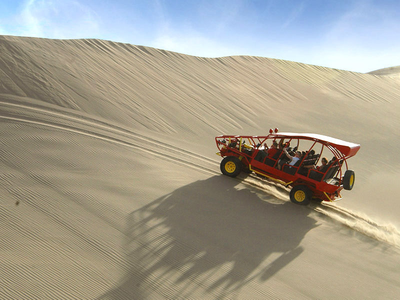 Tour Huacachina + Buggy & Sandboarding